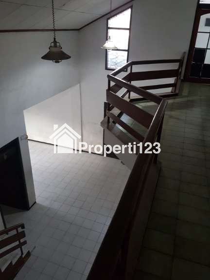 Disewakan Rumah Klampis Aji Wisma Mukti Surabaya Siap Huni Baru Renovasi - 2