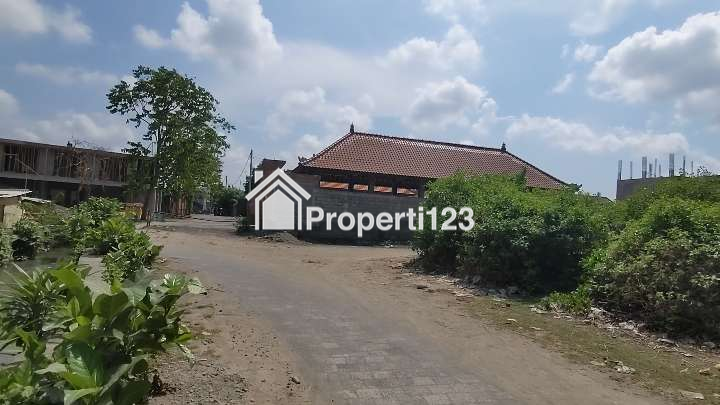 Dijual tanah 202 m2 di Kuta Family Kerobokan dkt Seminyak Bali - 2