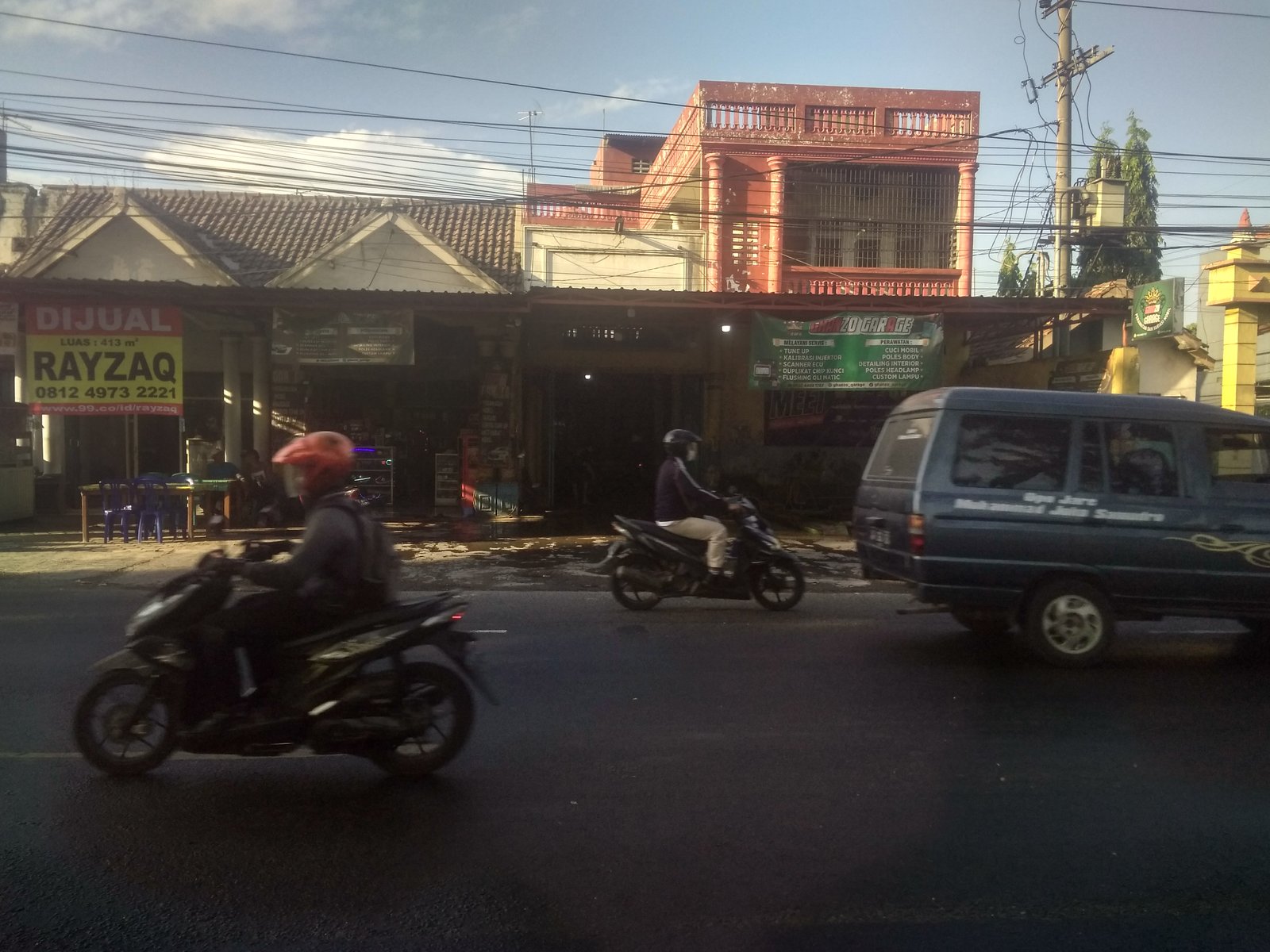 DIJUAL RUMAH 2LANTAI DI TEPI JALAN RAYA BAKALAN BANGIL,PASURUAN JATIM - 10