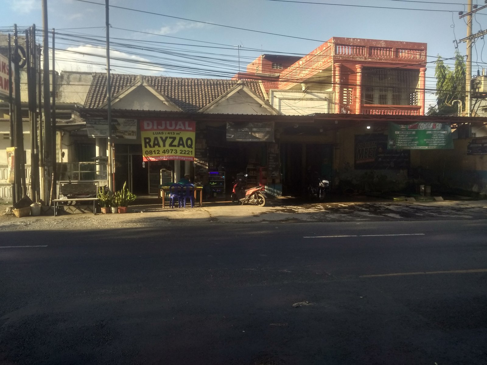 DIJUAL RUMAH 2LANTAI DI TEPI JALAN RAYA BAKALAN BANGIL,PASURUAN JATIM - 3