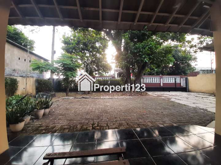 RUMAH DIJUAL DI LOKASI STRATEGIS DI TENGAH KOTA DEPOK - 2