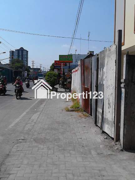 Disewakan Ruko Strategis di Jl Hos Cokroaminoto Yogyakarta - 7