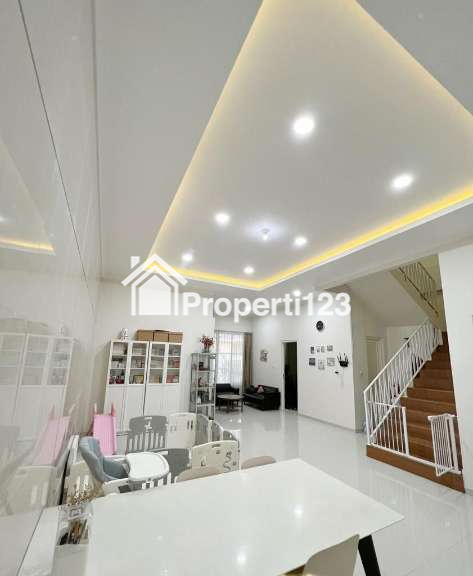 Rumah Modern Minimalis Semi Furnished Lokasi Sutorejo Utara Surabaya - 5