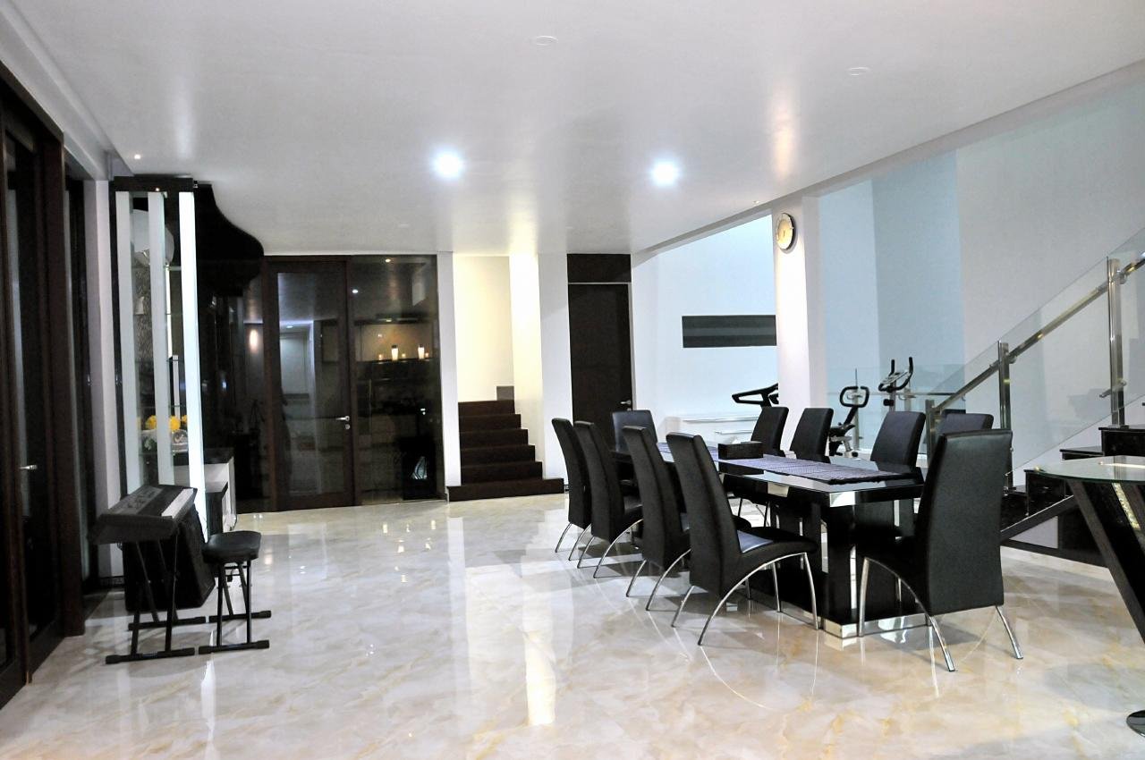 Rumah Mewah 2 Lantai Dijual Malang - 5