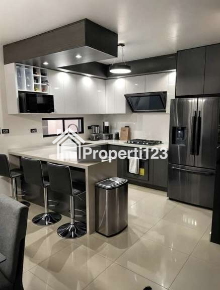 Rumah Dekat Perkantoran di Pekanbaru, Ideal untuk Keluarga - 7