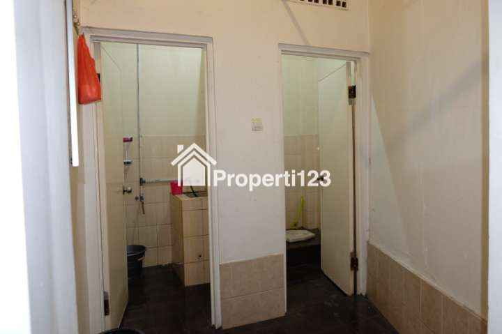 DIJUAL RUMAH KAWASAN JAKARTA BARAT // SHM // 2 LANTAI - 9