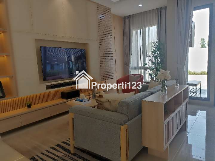 Rumah Dijual Murah Paramount Petals Cluster Liliy Lokasi Straegis Pintu Tol Mandiri - 2