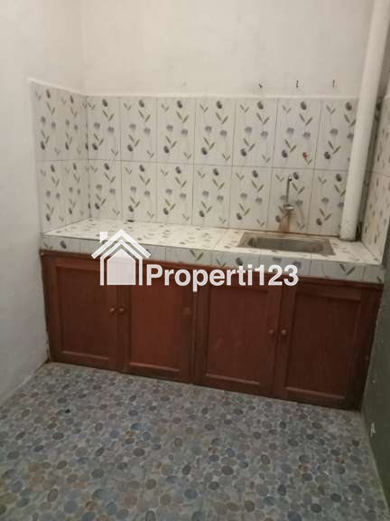 Rumah strategis di lamaran karawang - 4