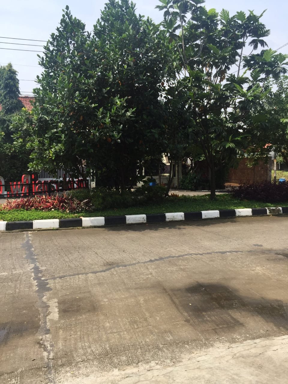 Dijual Rumah Nyaman Aman Dan Asri Di Buah Batu Kota Bandung - 4