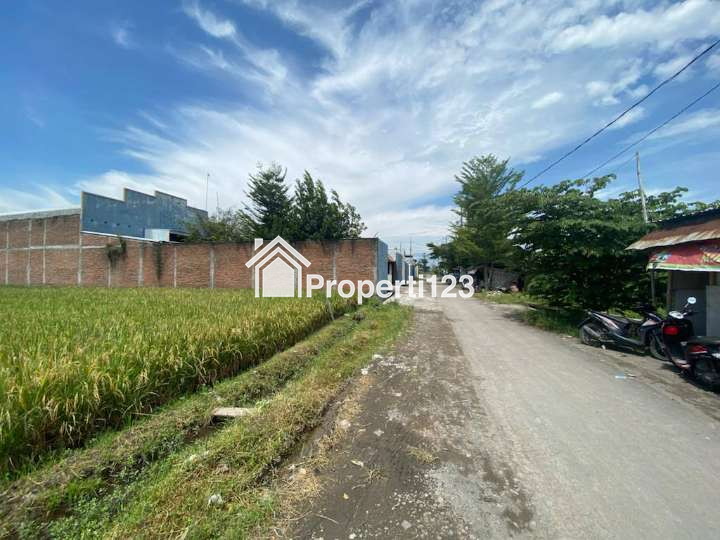DIJUAL TANAH KERING DI KAWASAN INDUSTRI TRANGSAN, GATAK - 2