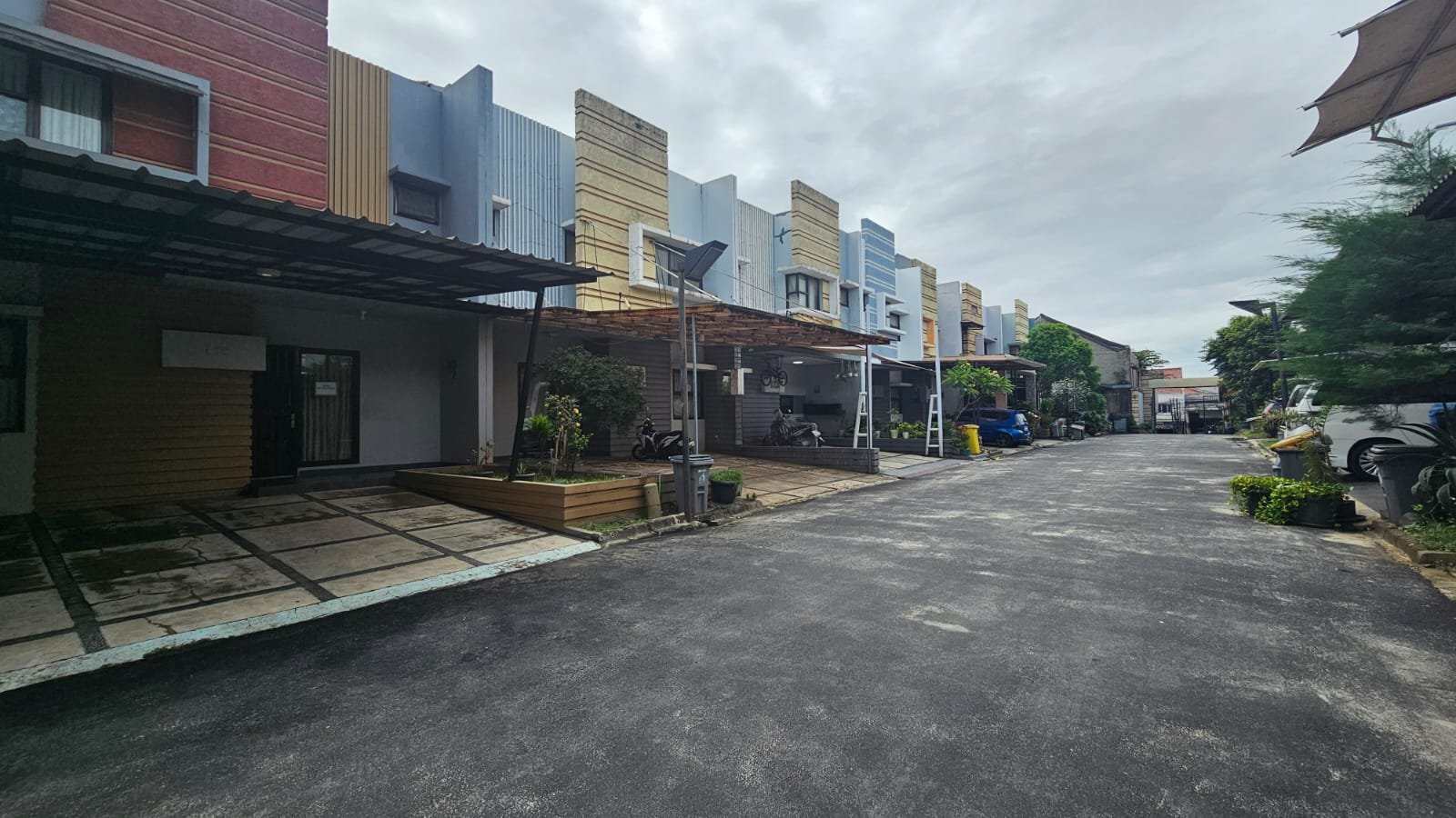 Di jual rumah bagus 2 Lt ,Strategis dekat  pintu tol Pamulang, bebas banjir, Cluster Greenwoods Pamulang,Tangerang Selatan - 19