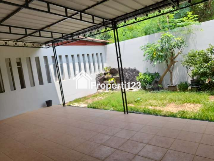 Rumah dijual siap huni kota wisata - 6