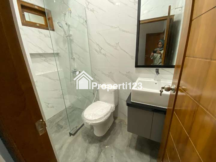 Jual Rumah Minimalis Siap Huni Modern Limasan Dalam Perumahan Elit di Klaten - 5