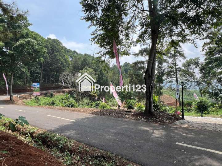 Kavling Villa di dalam Kawasan Wisata Hamparan Kebun Bunga-bunga dengan View Pegunungan di ketinggian 1.000 MDPL di Puncak Cipanas. - 1
