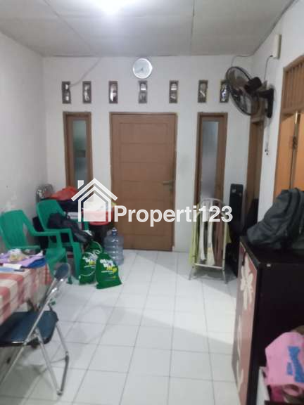 Rumah di Klender cocok untuk tempat tinggal dan usaha - 8