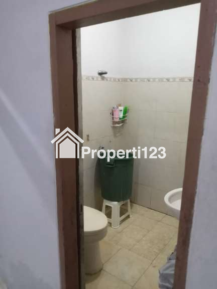 Rumah di Klender cocok untuk tempat tinggal dan usaha - 10