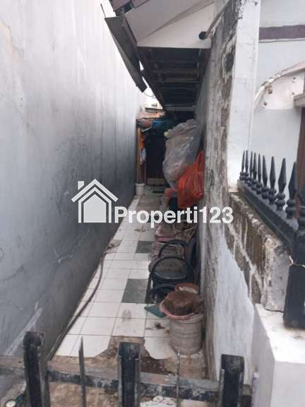 Rumah di Klender cocok untuk tempat tinggal dan usaha - 3