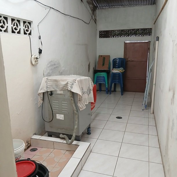 Rumah Second Strategis Bebas Banjir di Bekasi Kota - 3