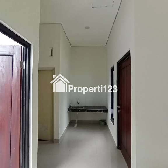 RUMAH SIAP HUNI DI BARAT KELURAHAN BANGUNJIWO - 4