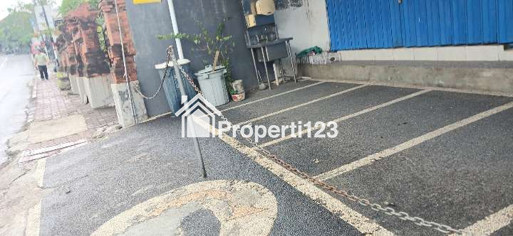 Dikontrakkan Toko/kios/ruko area jl Ahmad Yani Utara Peguyangan Denpasar Bali - 2