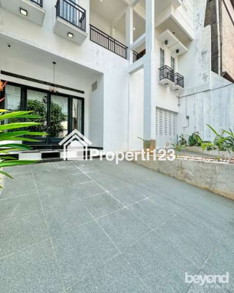 Dijual Rumah Minimalis Modern Lokasi Strategis Kebayoran Baru, Jakarta Selatan - 2