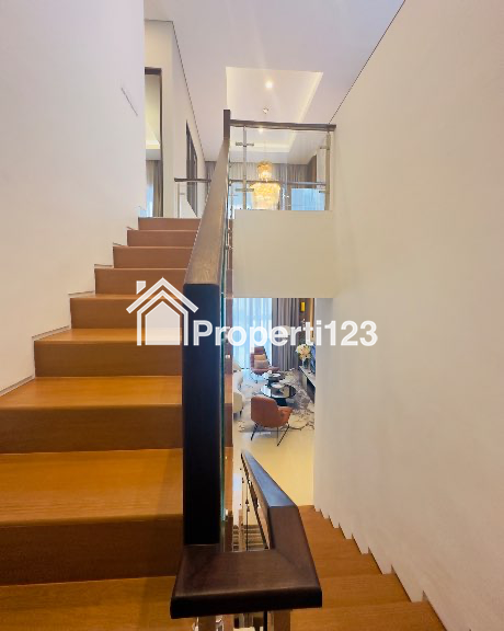 Rumah Mewah Tengah Kota Makassar - 12