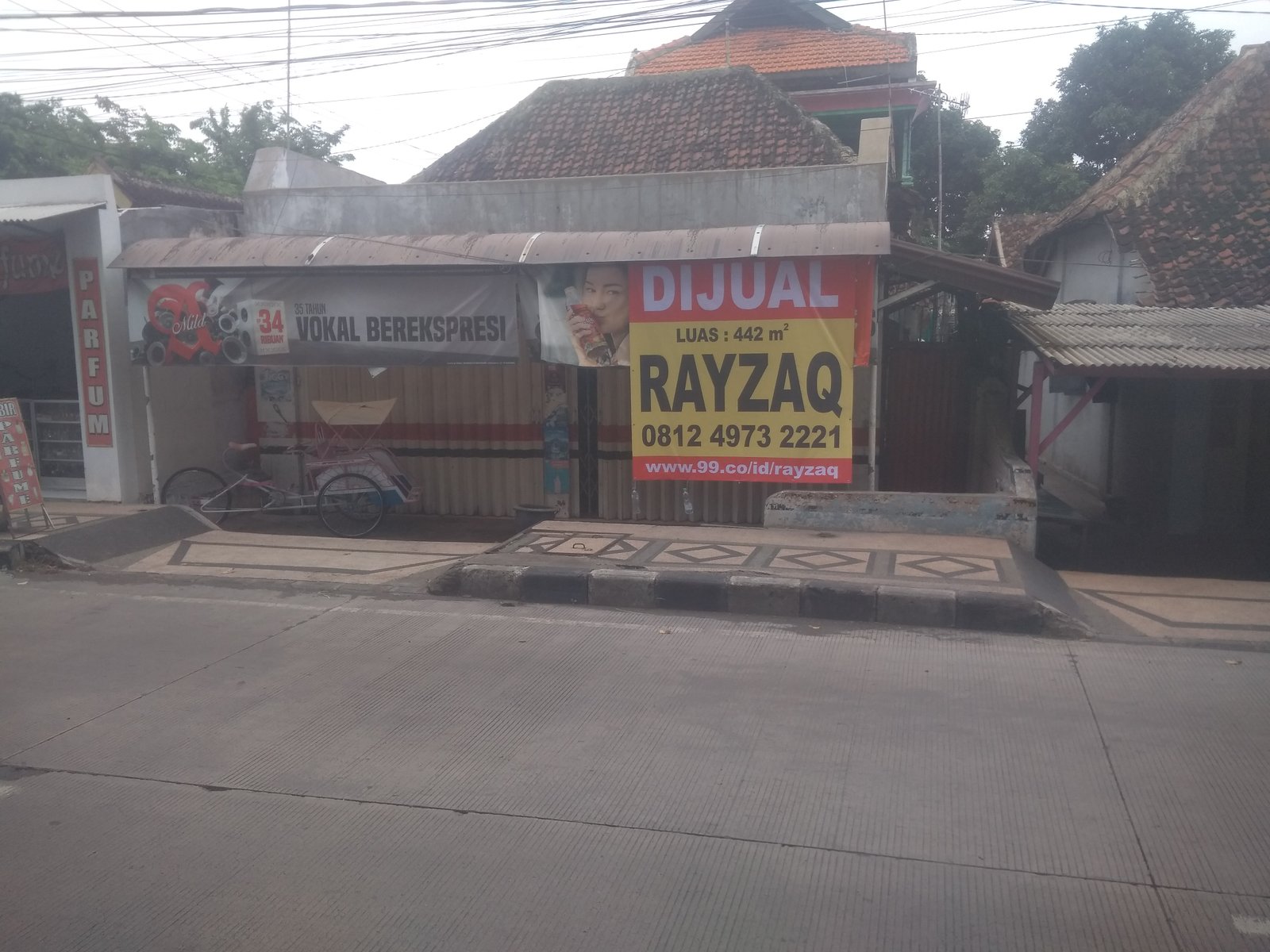 DIJUAL RUMAH 2LANTAI DI TEPI JALAN RAYA VETERAN PASURUAN KOTA JATIM - 4