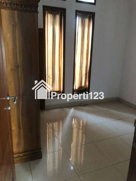 Rumah 2Lt Type 3Kt 2Km Di Duren sawit Jakarta Timur - 5