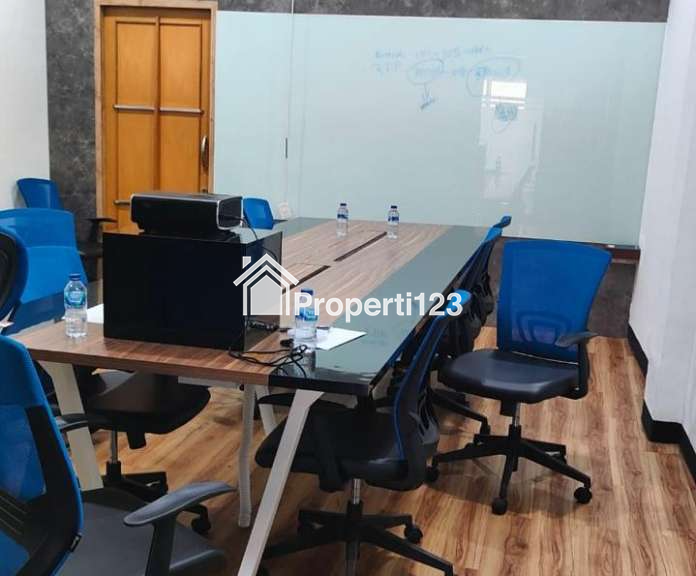 Dijual Ruko 4 Lantai Lokasi Strategis - 4