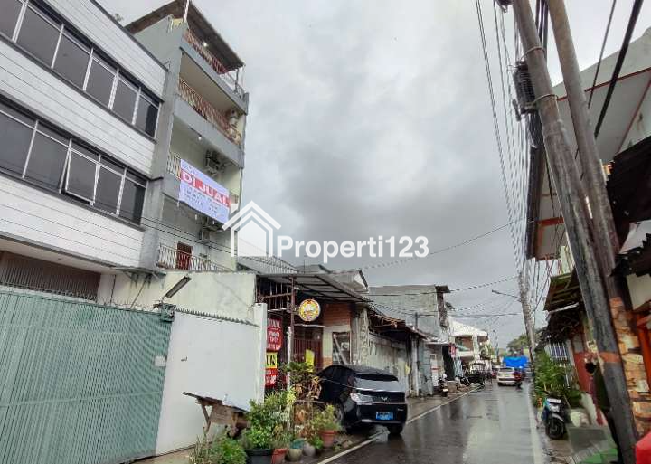 Dijual Ruko 4 Lantai Lokasi Strategis - 2