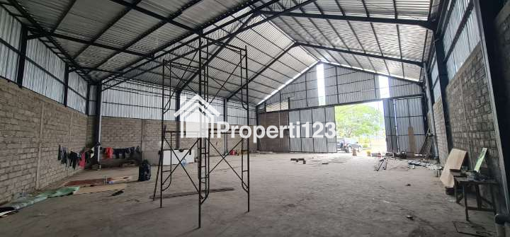 Disewakan gudang dan kantor jl Ida Bagus Mantra Ketewel Gianyar Bali - 2