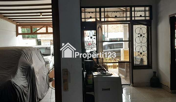 Jual Rumah di Pusat Kota Karawang Siap Huni, Lokasi Strategis! - 4