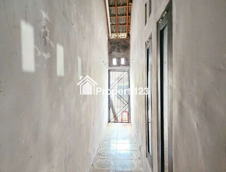 Jual Rumah 2 lantai Murah di Boyolangu Giri Banyuwangi - 5