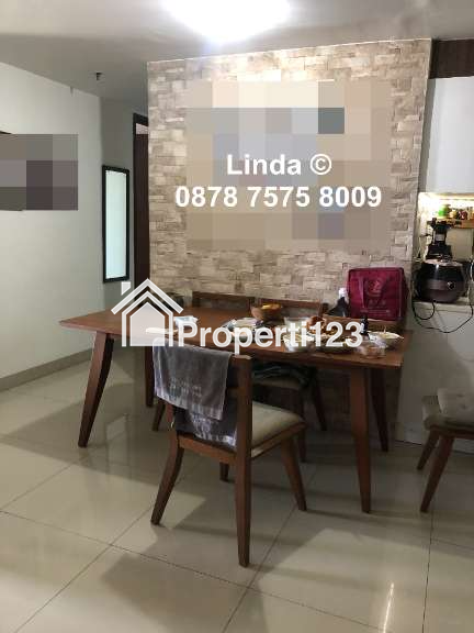 Apartemen sherwood 3BR semi furnished pool view - 2