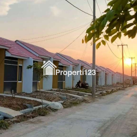 Dijual Rumah 2 Unit Gandeng Over Kredit Perum Mahkota Village,Cibitung - 2