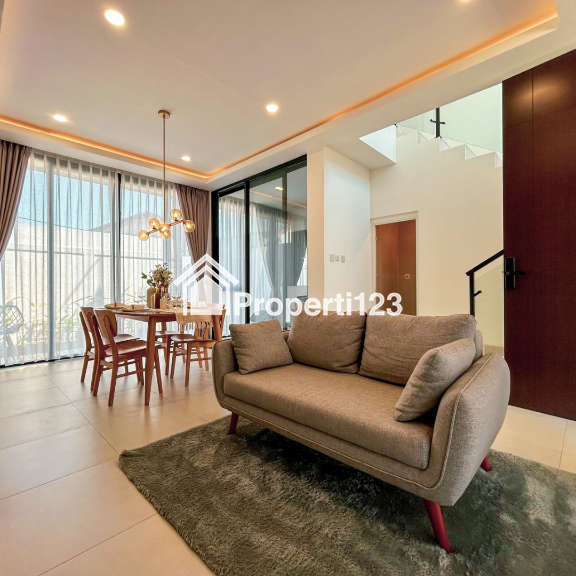 Rumah Modern yang Strategis di Brentwood Estate, Bandung - 4
