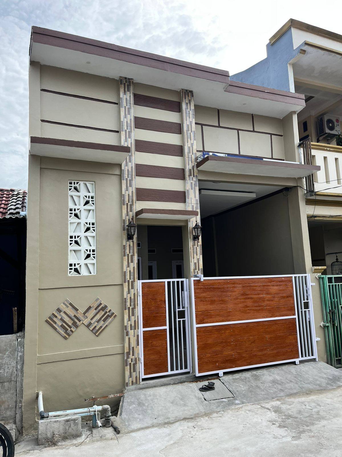 DIJUAL KONTRAKAN TAMAN ALAMANDA DESAIN MINIMALIS SIAP HUN - 5
