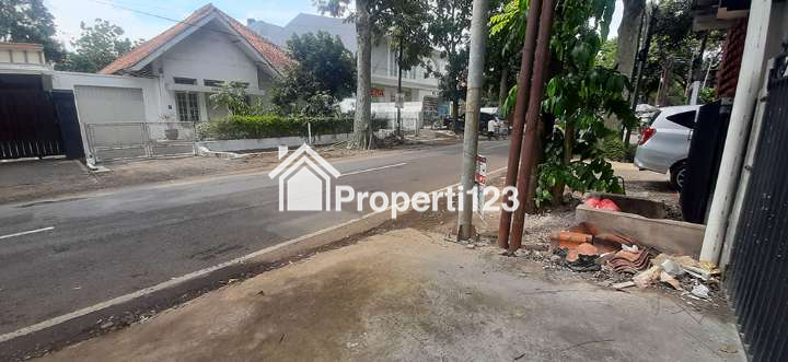 RUKO EKSLUSIF 3 LANTAI DI SAYAP JL.  RIAU-MARTADINATA BANDUNG - 14