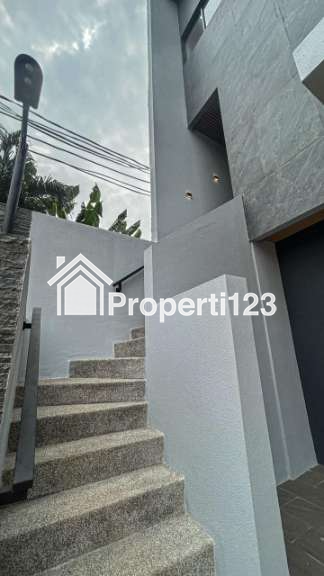 Dijual Brand New Townhouse Area Kebayoran Lama, Jakarta Selatan - 2