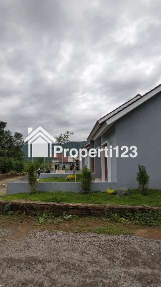 GRAHA VIP Villa Indah Pleret - 16