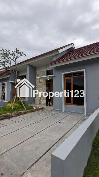 GRAHA VIP Villa Indah Pleret - 3