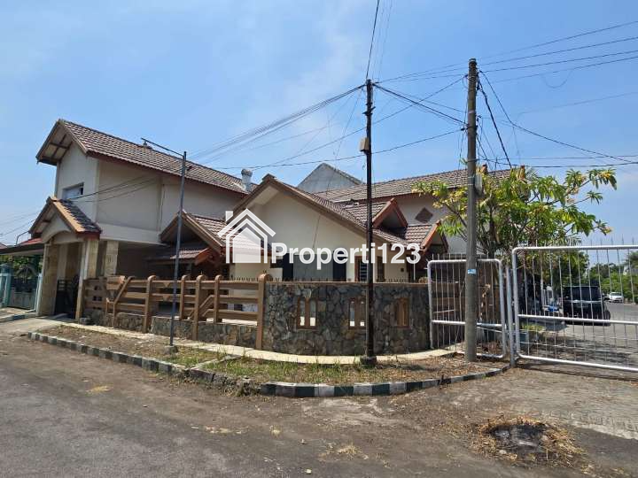 Rumah Taman Pinang Indah Sidoarjo Luas 216 Meter Hook Cocok Buat Rumah dan Kantor Lokasi Strategis - 2