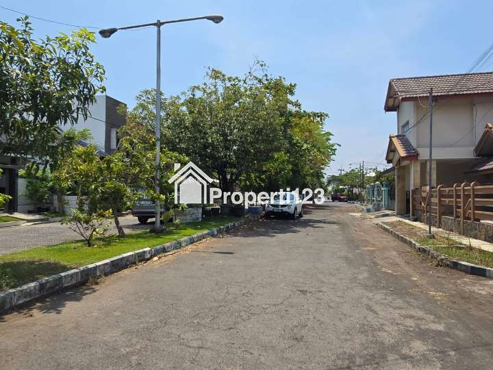 Rumah Taman Pinang Indah Sidoarjo Luas 216 Meter Hook Cocok Buat Rumah dan Kantor Lokasi Strategis - 4