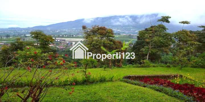 GLAMPING DAN RESTO DENGAN VIEW SPEKTAKULER DI LEMBANG BANDUNG BARAT - 13
