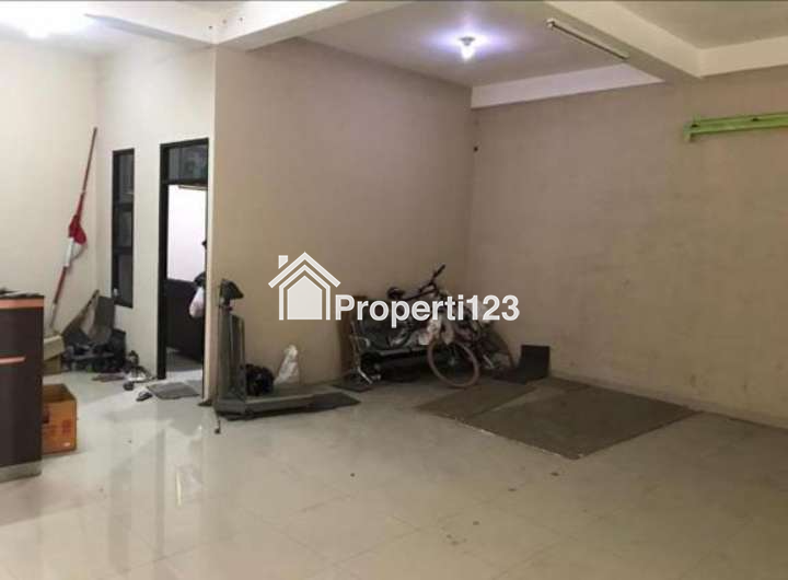 RUKO DUA LANTAI LOKASI STRATEGIS DI JALAN RAYA KOPO BANDUNG - 6