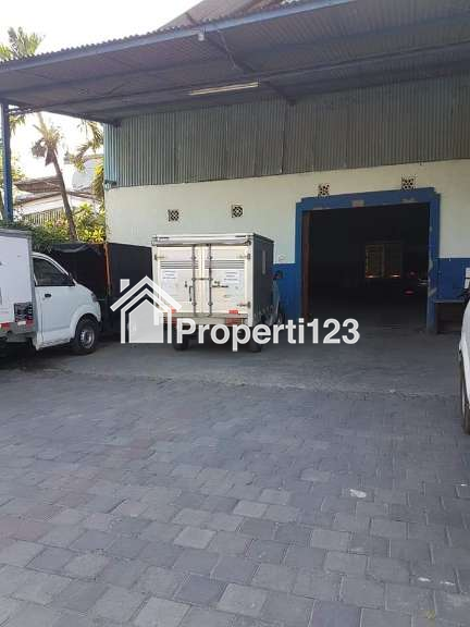 Disewakan Gudang 300 m2 jl By Pass Ngurah Rai Sanur Denpasar Bali - 2