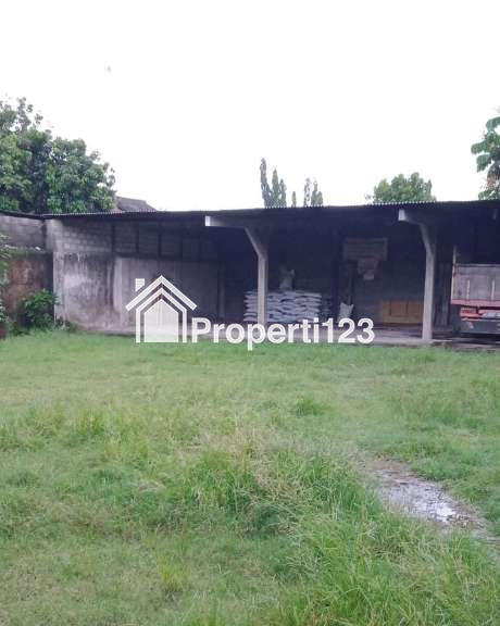 Rumah Nol Jalan Raya Ngadirejo Kediri Cocok Untuk Bangun Kos2an & Gudang - 2