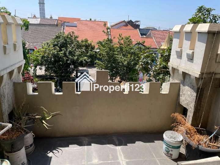 Rumah Tropodo Indah Luas 160 Meter Bangunan Terawat Siap Huni Lokasi Strategis - 3