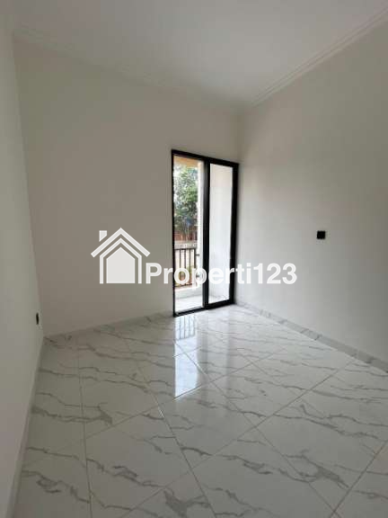 Rumah 2 lantai murah - 7