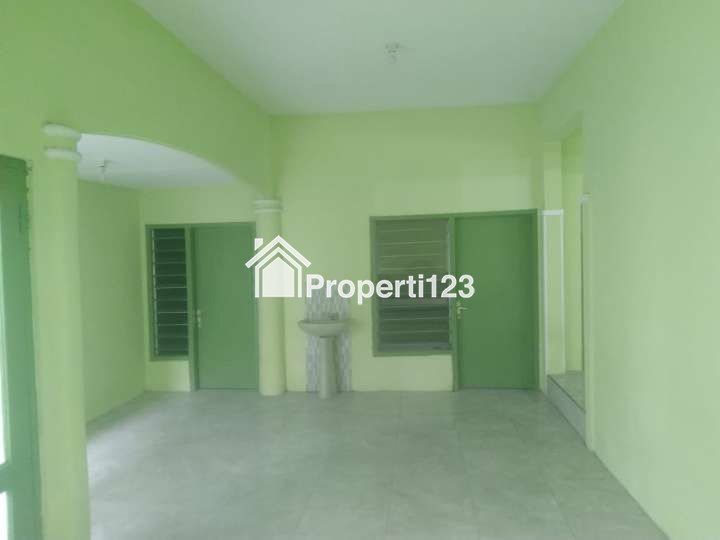 RUMAH LAMA BANGUNAN SANGAT TERAWAT Rumah 1 Lantai Nginden Intan Tengah Surabaya - 5